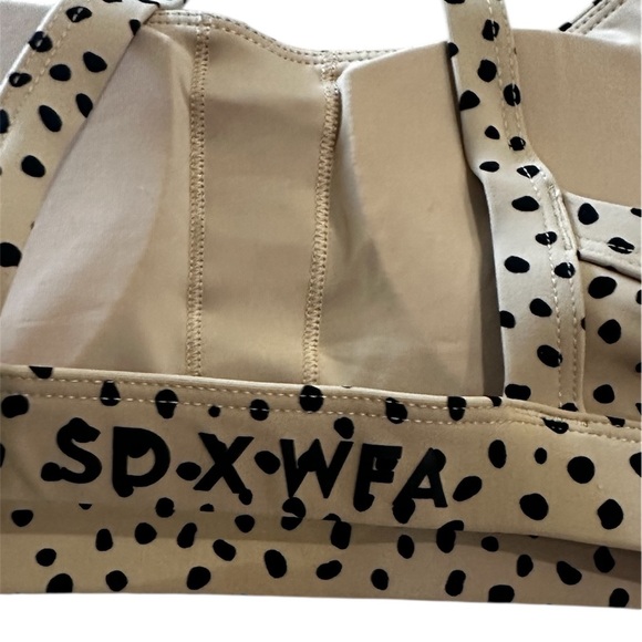 White Fox Set - Picture 7 of 11